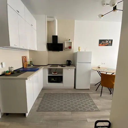 Sweet Apartment *